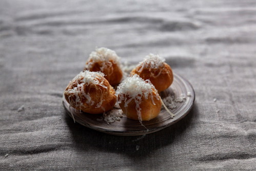 Gougères mit Marcel Petit Comté