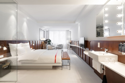 Die Zimmer des «Ruby Mimi»&nbsp;spiegeln mit ihrer weissen Ausstattung die «Ruby‘s»-Lean Luxury Philosophie wider