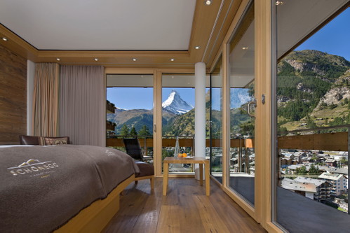 Ausblick aus einem der Zimmer des «Chalet Hotel Schönegg»