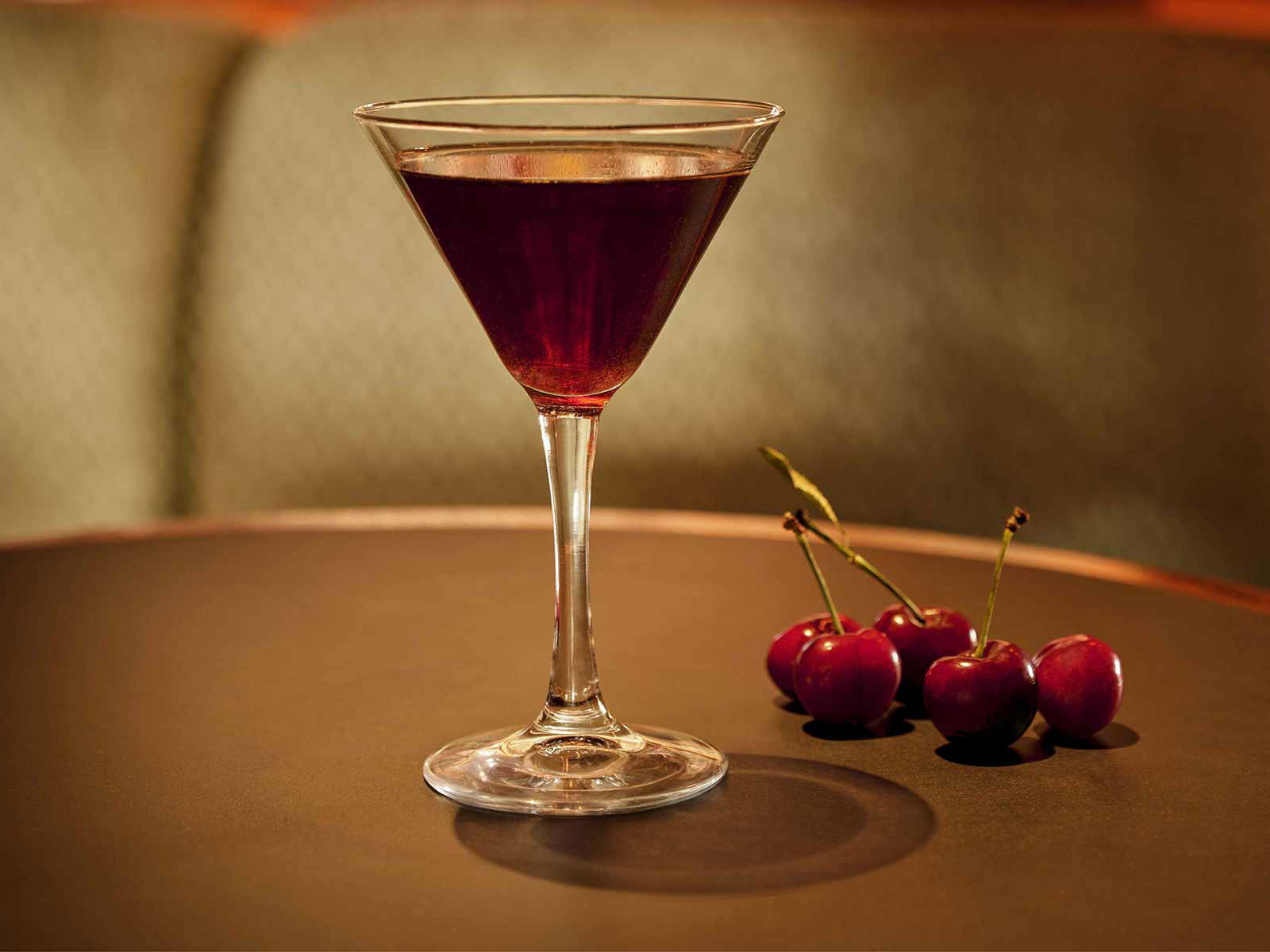 Der »Cherry Sherry Lady«, verfeinert mit der Schokoladenessenz »Mozart Chocolate Bitters«.