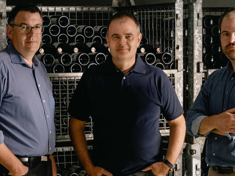 Die Winzer der Familie Reinisch (v. l.): Christian, Hannes und Michael Reinisch