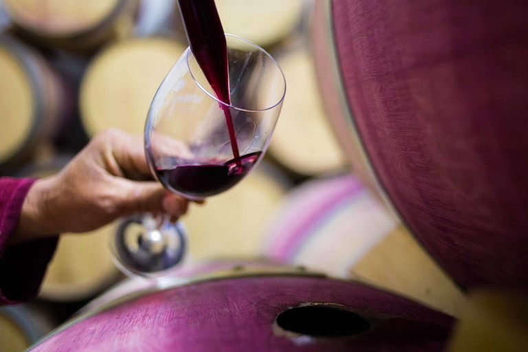 Die Reifung im kleinen Holzfass war lange stilbildend für Ribera del Duero.