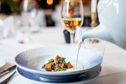 Das Restaurant »Grand« in Odense serviert klassische Gerichte in historischer Umgebung.