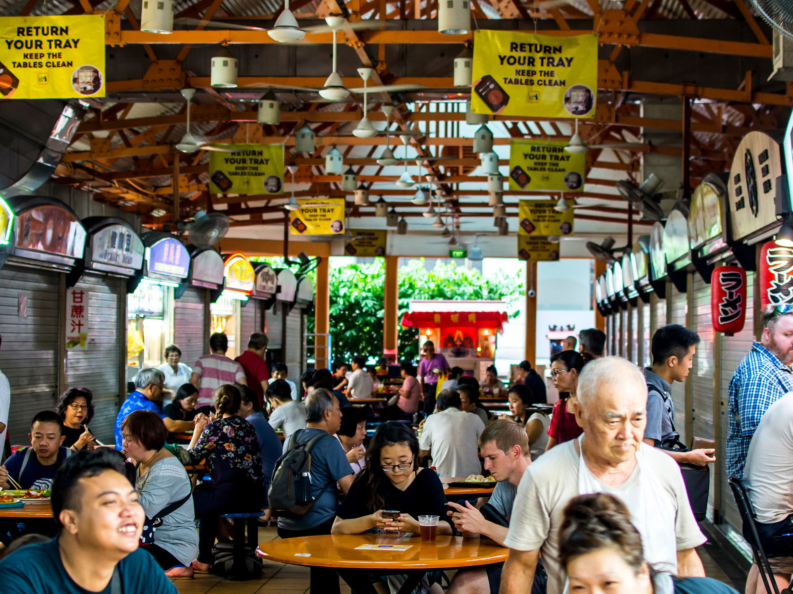 A hawker centre&nbsp;in Singapore&nbsp;