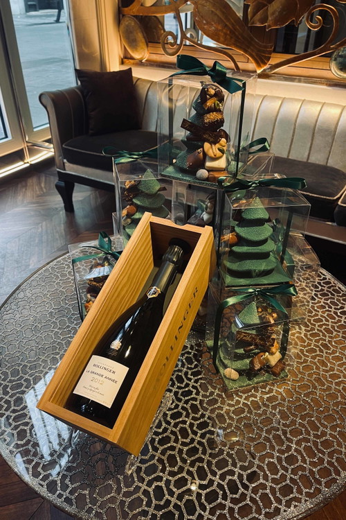 Das »Deli« bietet eine große Auswahl an High-End-Weinen.