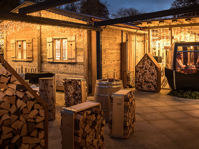 In the exclusive Gasthaus Zur Fernsicht&nbsp;you can enjoy fondue in a particularly cosy atmosphere.