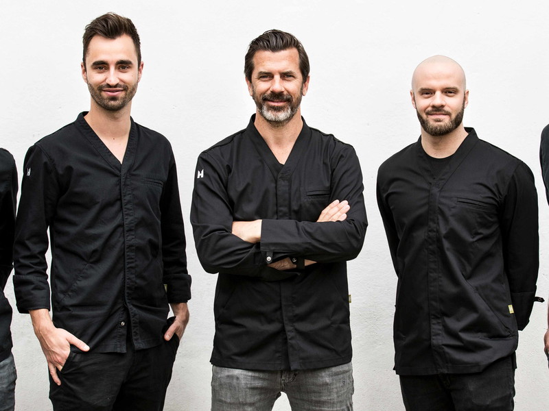 Die «Igniv»-Chefs Daniel Zeindlhofer und Silvio Germann mit Andreas Caminada und David Hartwig sowie Marcel Skibba.