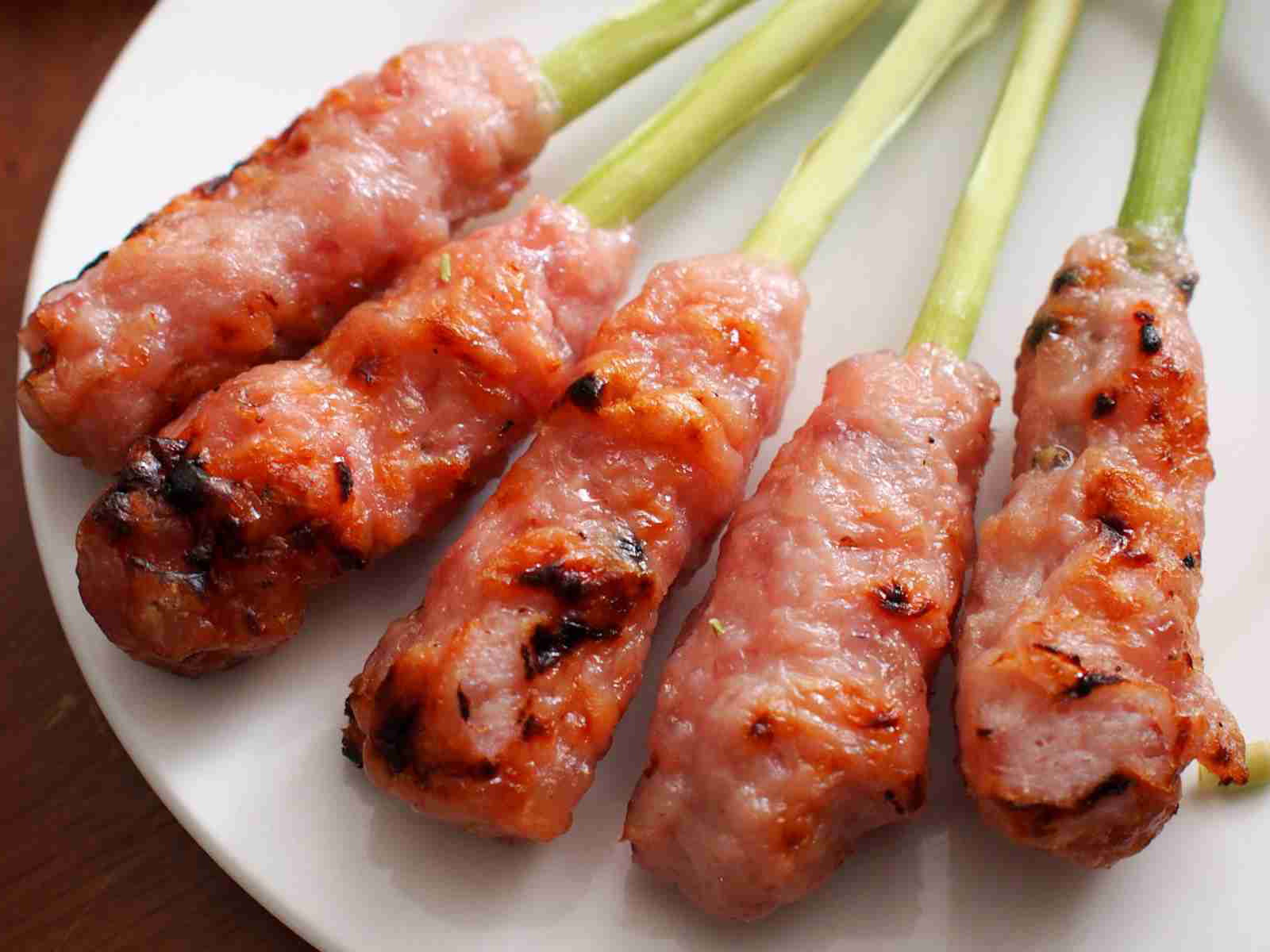 Nem Nướng, a Vietnamese kind of pork sausage.