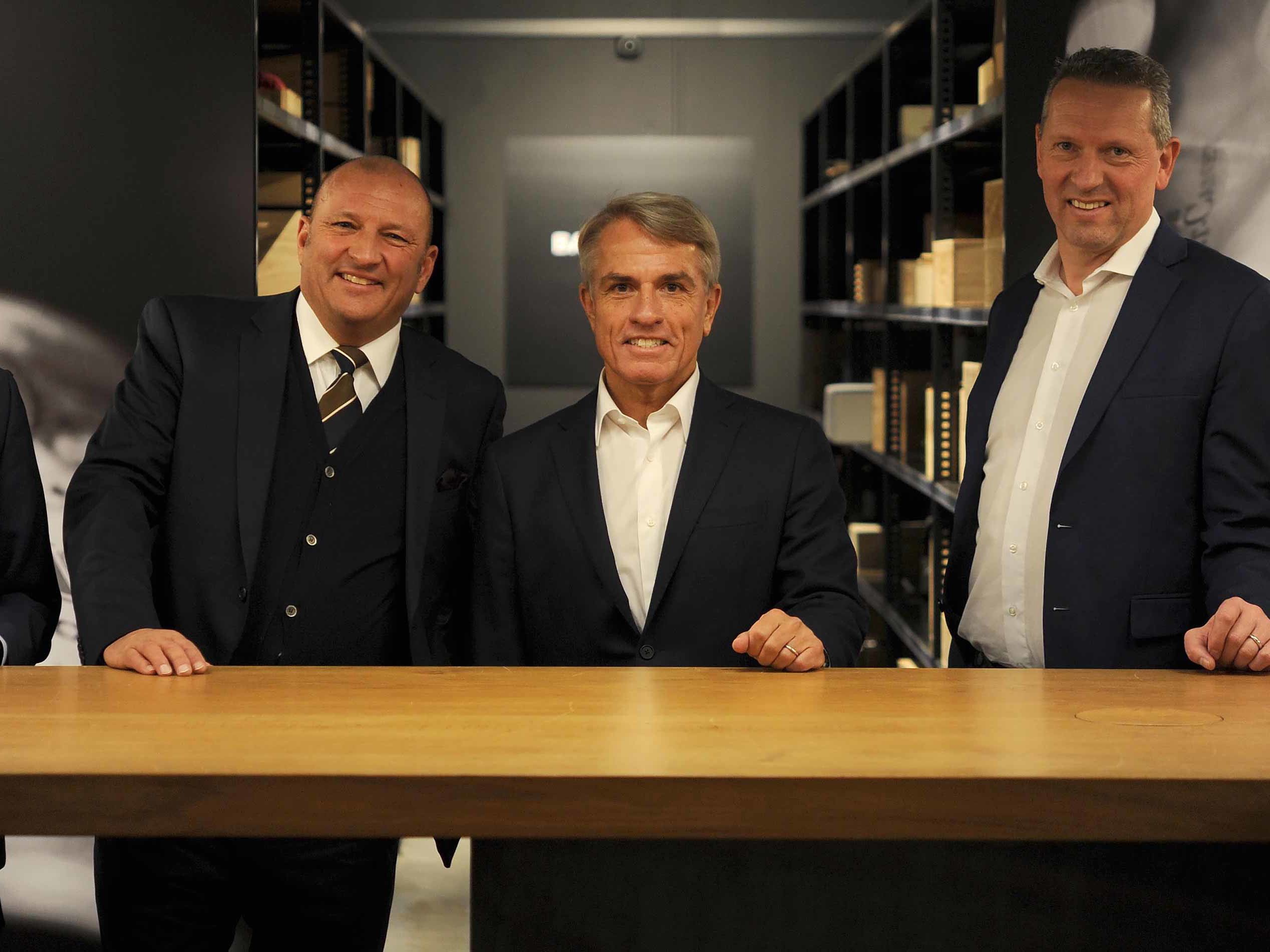 Die neue Geschäftsleitung von Baur au Lac Vins: Marc Almert,&nbsp;Jimmy Roser, Eigentümer Andrea Kracht, Stephan Radloff und Jürg Thomann