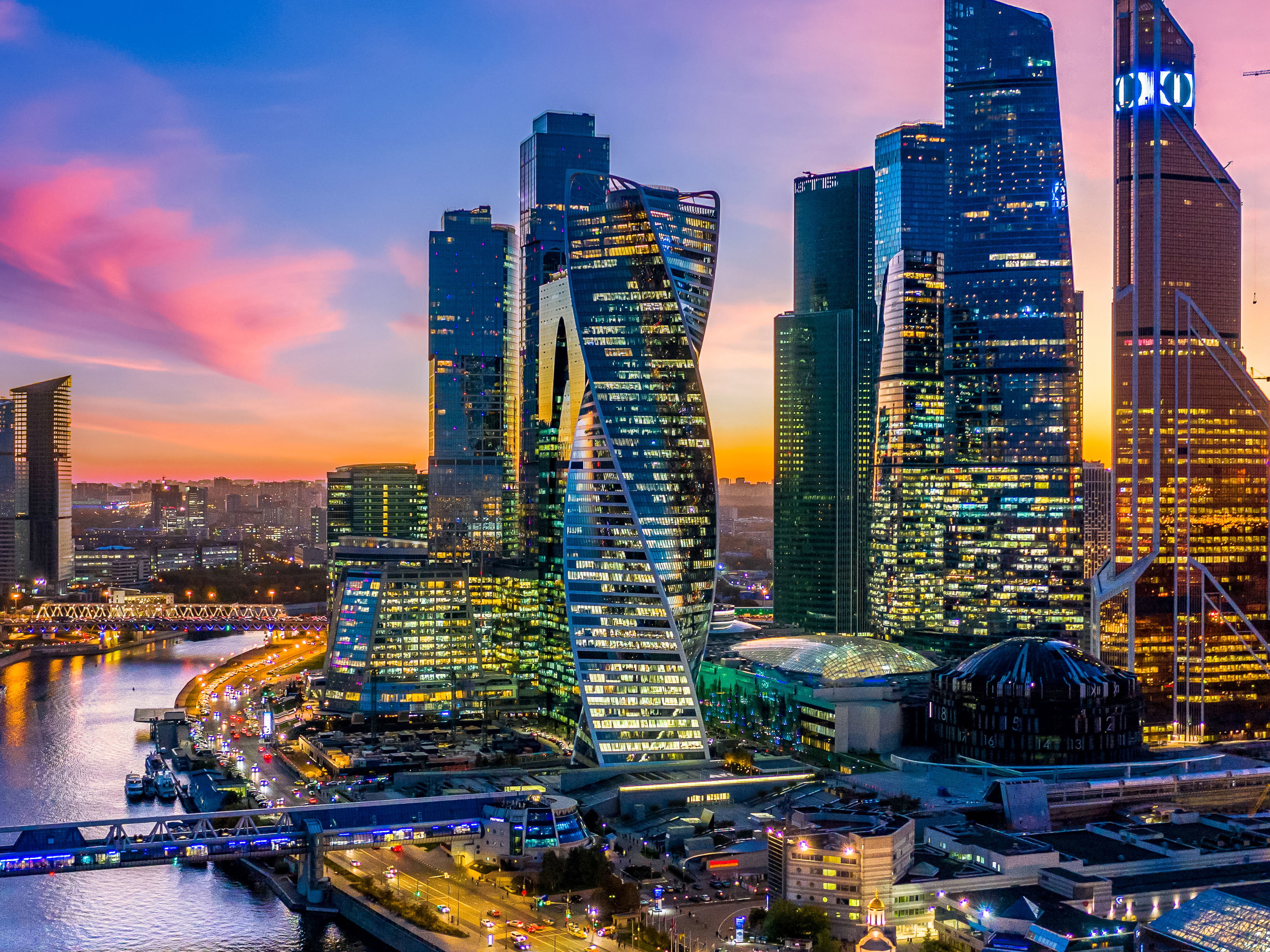 Moskauer Wolkenkratzer und Skyline-Architektur