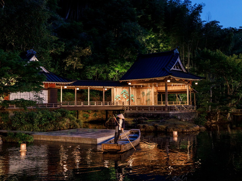 Nightfall at the Asaba ryokan on the Katsuro River on Japan’s Izu Peninsula.