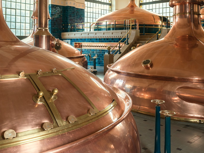 More and more often, mashes for non-alcoholic beers are prepared in the brew kettles of large breweries. Above the brewhouse of Feldschlösschen brewery, Switzerland.