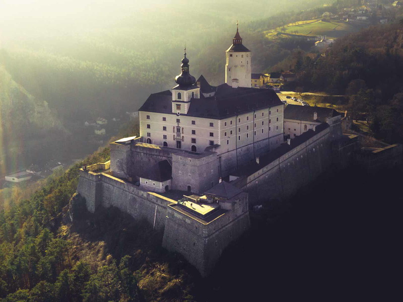 Die Burg Forchtenstein bei Mattersburg.
