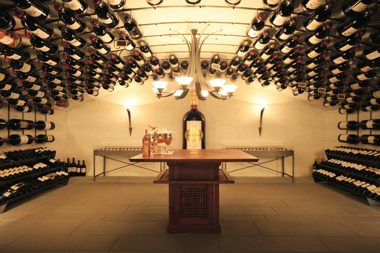 «Hotel und Gasthaus zum Gupf» in Rehetobel (Kanton Appenzell Ausserrhoden, Schweiz): 480 Liter Trockenbeerenauslese.