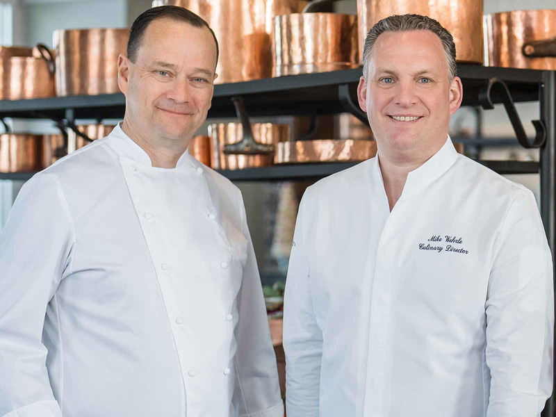Spitzenkoch Raphael Tuor mit Culinary Director Mike Wehrle