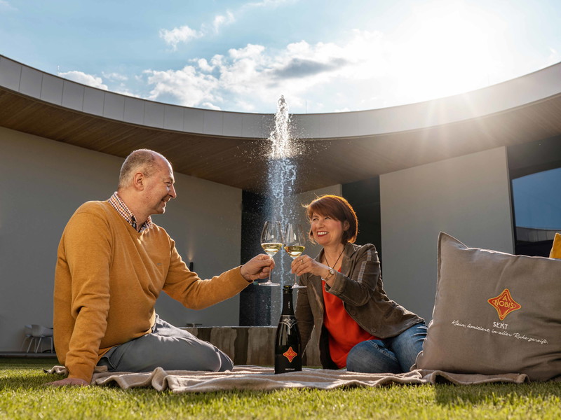Birgit und Norbert Szigeti&nbsp;in der A-Nobis Sektkellerei in Zurndorf