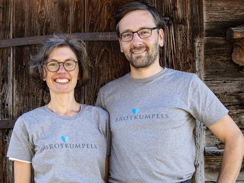 Bäckermeisterin Christina Weiß und Erfolgsblogger Lutz Geißler verkaufen in Hamburg ihr selbstgebackenes Brot.&nbsp;