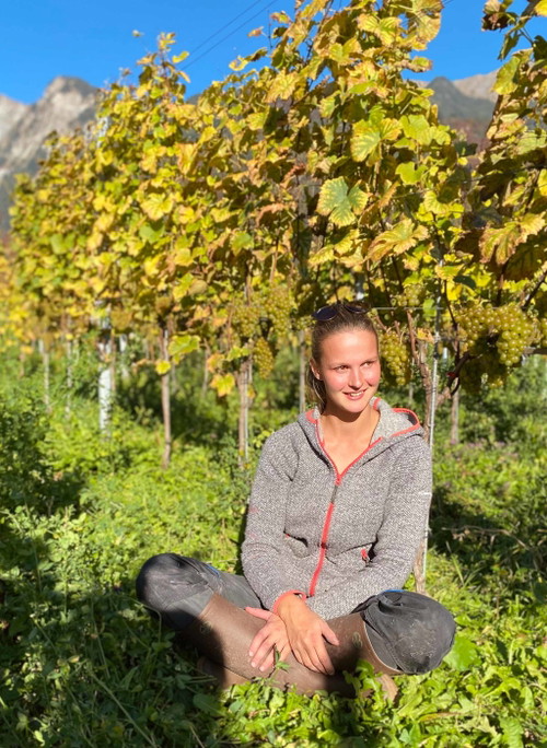 Laura Pelizzatti vom Weingut Annatina Pelizzatti in Jenins, Graubünden.