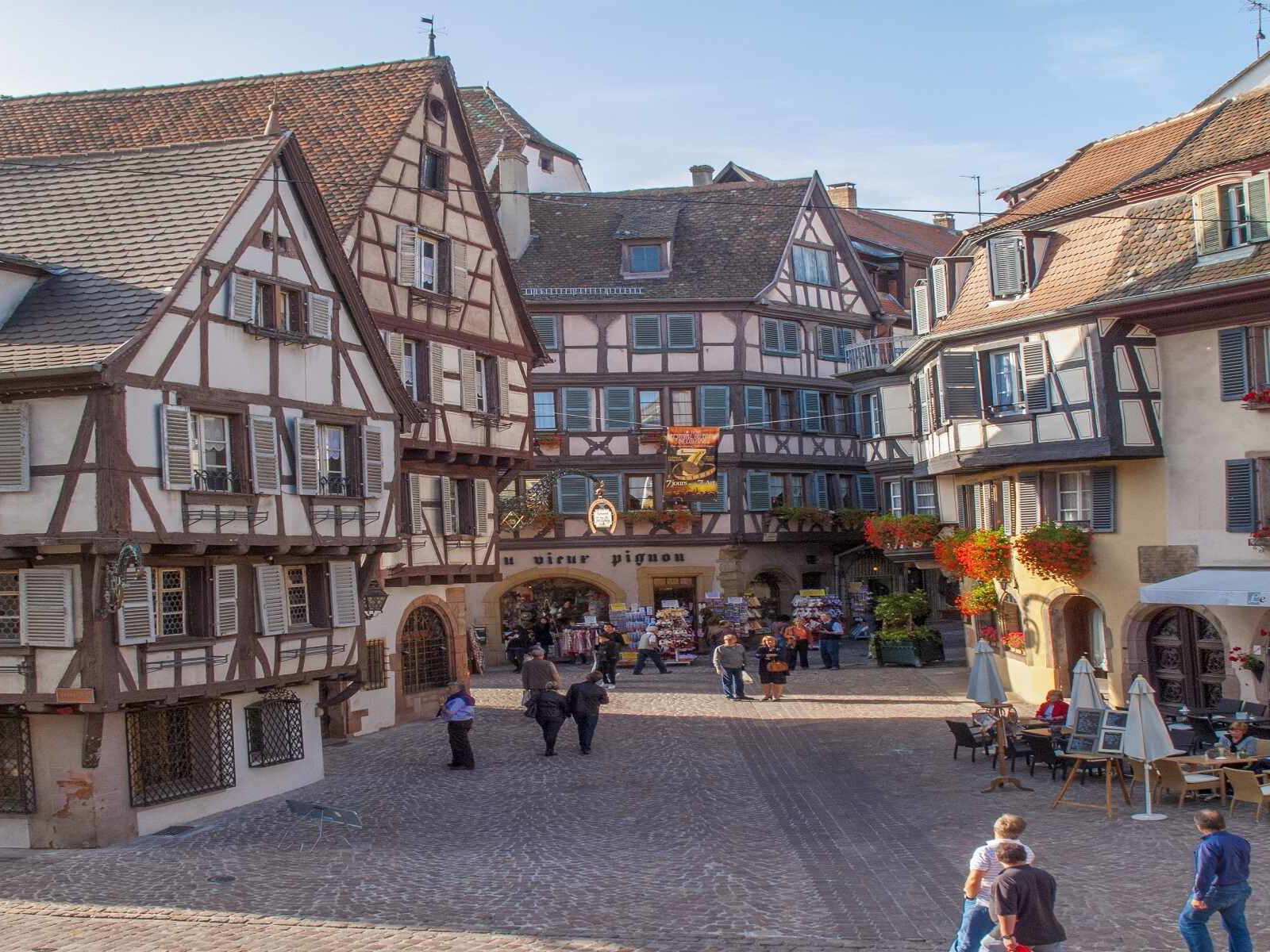 Blick auf die historische Altstadt Colmars im Elsass