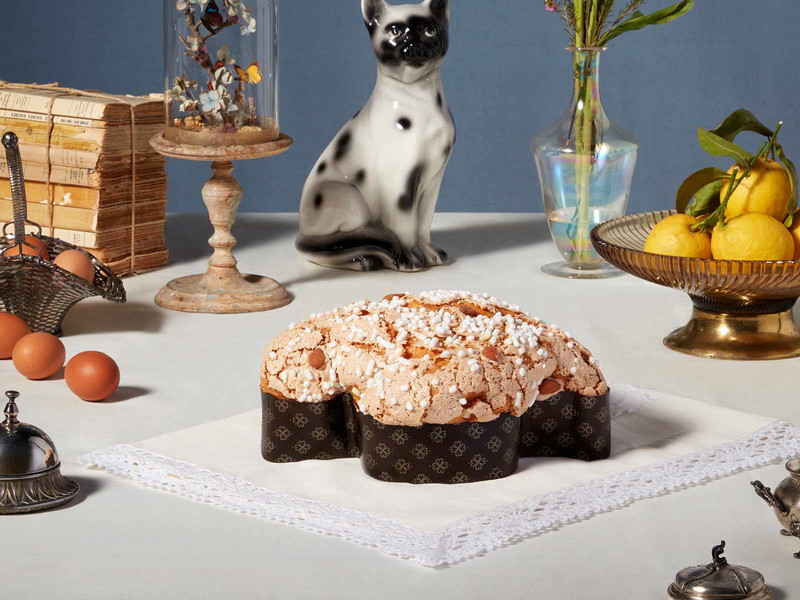 Die Colomba ist ein traditioneller Kuchen zu Ostern.