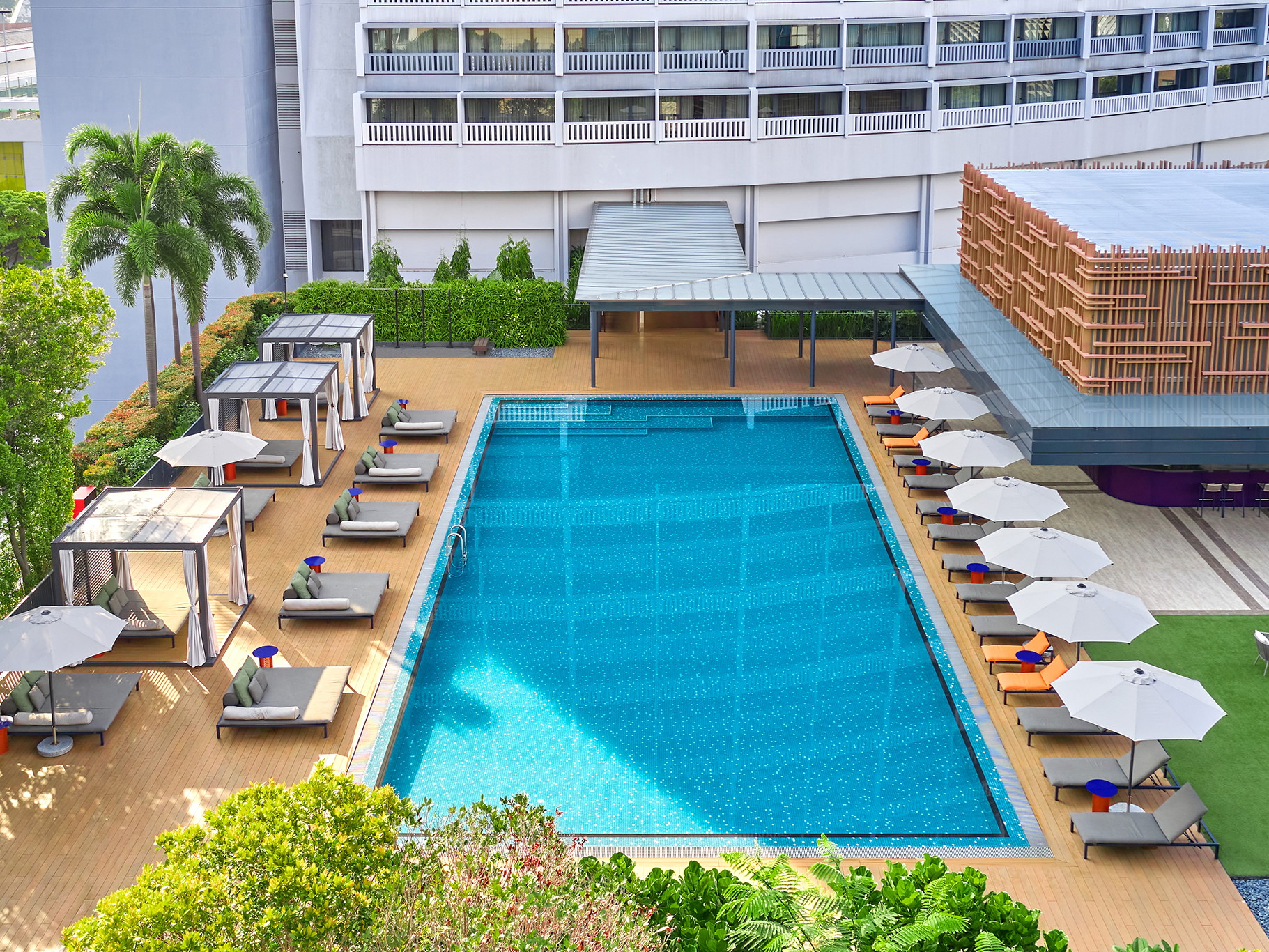 Das Parkroyal Collection Marina Bay wurde renoviert statt abgerissen.