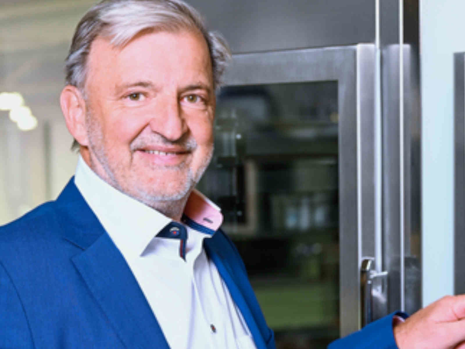 Peter Wiedemanns Vertrag wurde bis zu dessen Eintritt ins Rentenalter Ende 2024 verlängert.