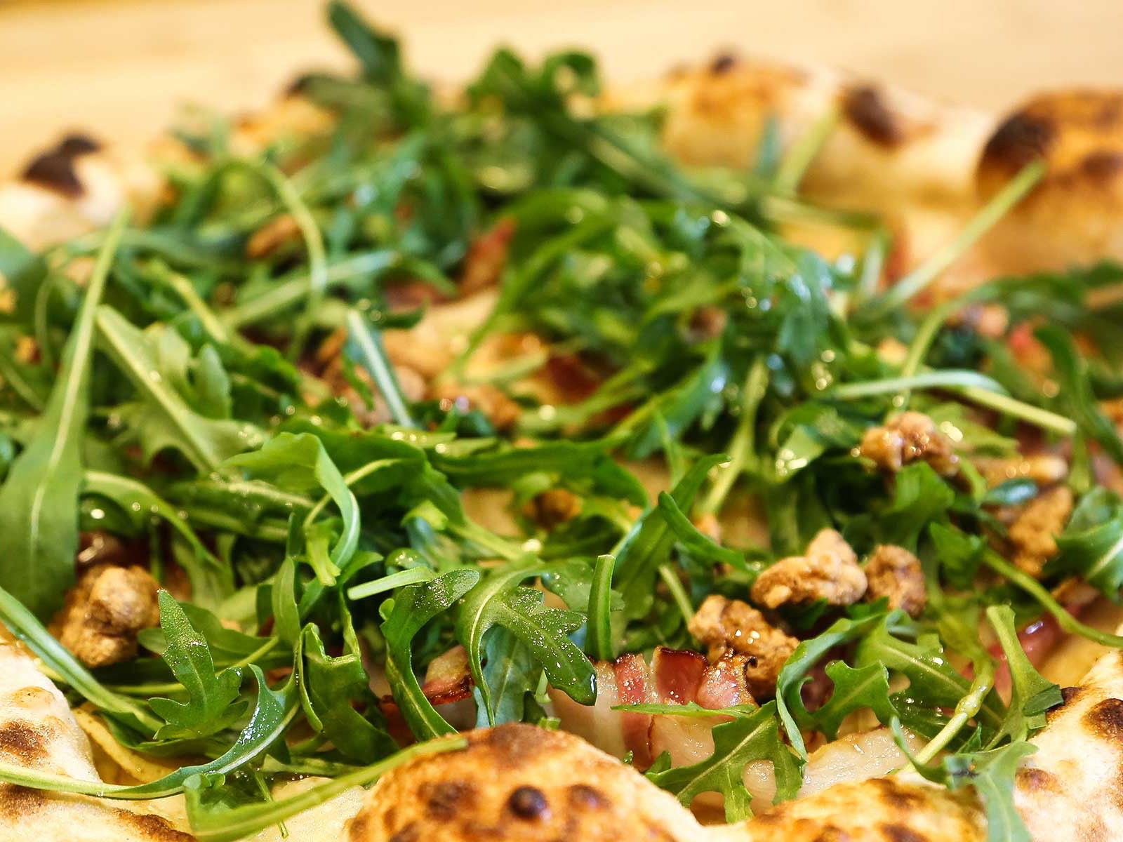 Hauptdarsteller in einer filmreifen Auseinandersetzung: die Rocky-Pizza aus dem »nineOfive«, benannt nach einem Blockbuster-Protagonisten. 