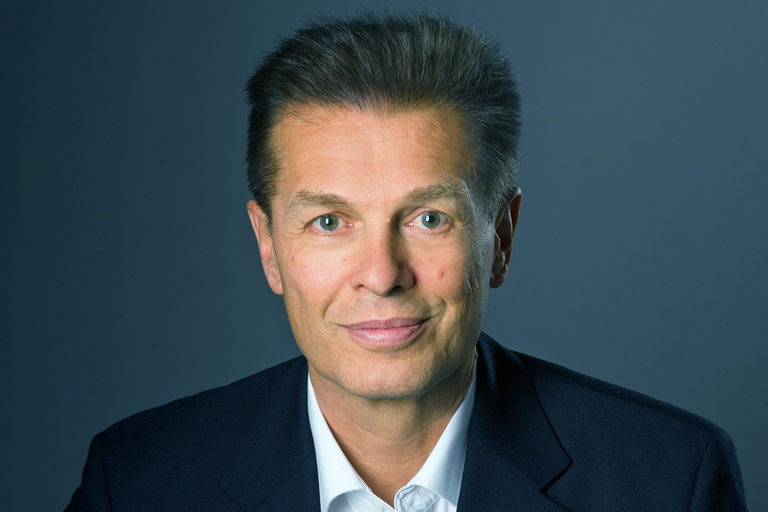 Felix Stockenhuber ist Facharzt für Innere Medizin und beantwortet einige Fragen zu coronabedingten Geruchs-und Geschmacksstörungen.