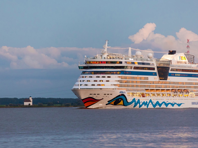 Die Maske fällt – auch auf den Aida-Schiffen.