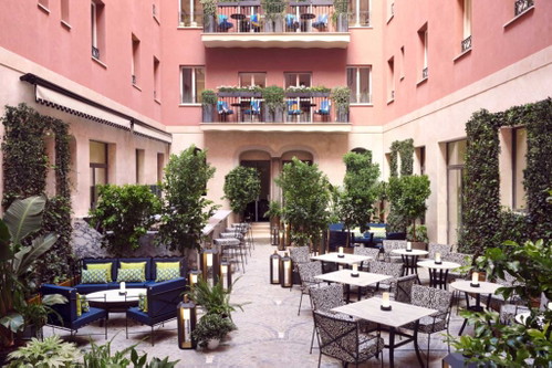Im »Giardino Clandestino« gibt es einen der besten Aperitivo in Rom.