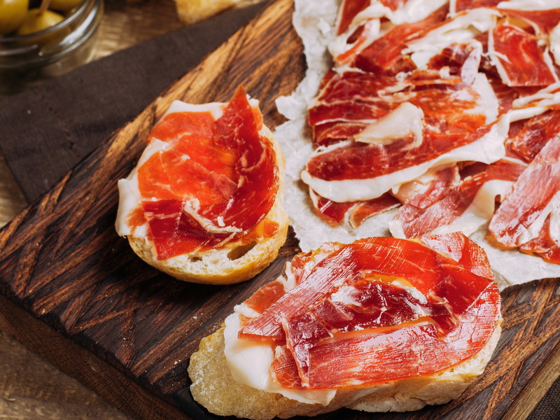 Iberico ham&nbsp;comes from&nbsp;Iberian pigs, a unique breed in the world