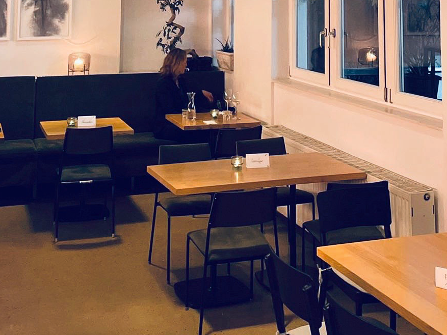 Schlichtes Bistro, feines Essen, tolle Weine: Das gut versteckte »Lokal im Hof«.