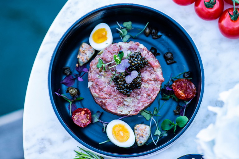 «Roof-Tartar» mit Kaviari Kristal Kaviar im «The Nest»