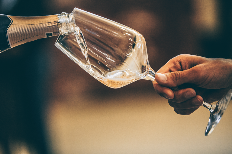 The Champagne flute has been abandoned over the past years. Wider but tapering glasses are now preferred as they allow us to better smell the wines.