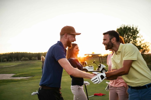In Stegersbach, auf der größten Golfanlage des Landes, werden auch Noch-nicht-Golfer herzlich willkommen geheißen.