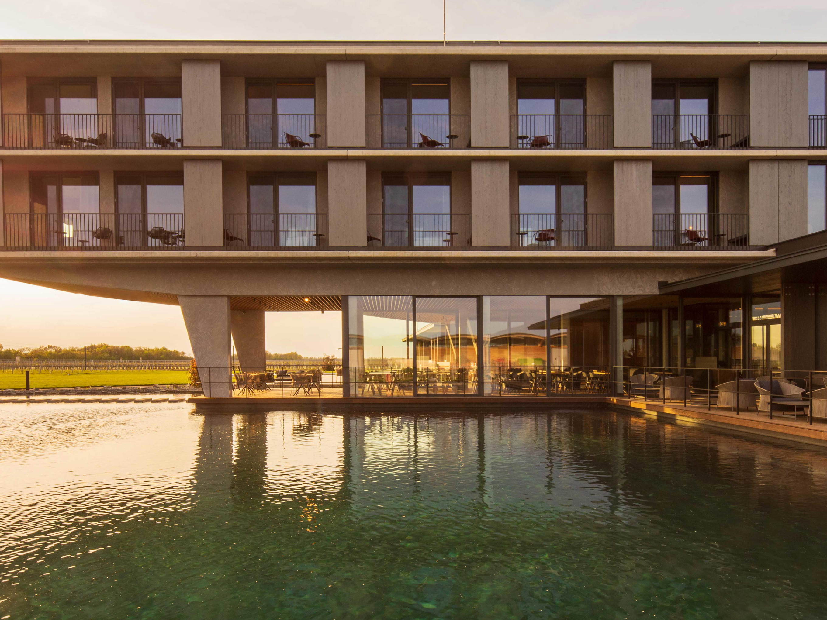 Der Außenpool vom&nbsp;»The Resort« in Andau.