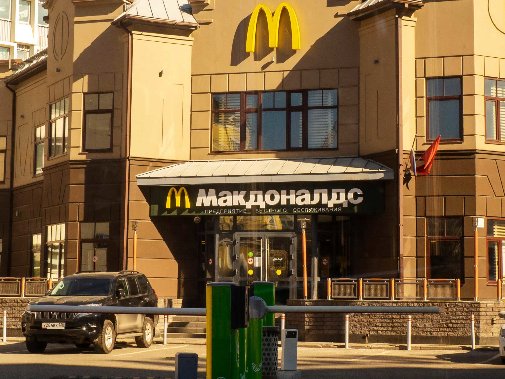 Auch diese Filiale in Moskau ist von den Schliessungen betroffen.
