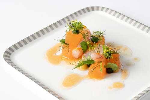 Garnelen mit Melone, Bronzefenchel, Koriander und grünem Curry.