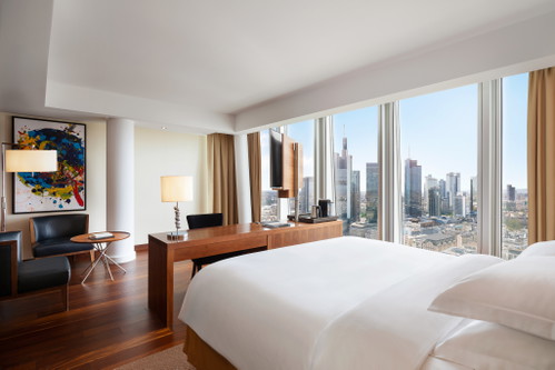 The Skyline Deluxe bedroom