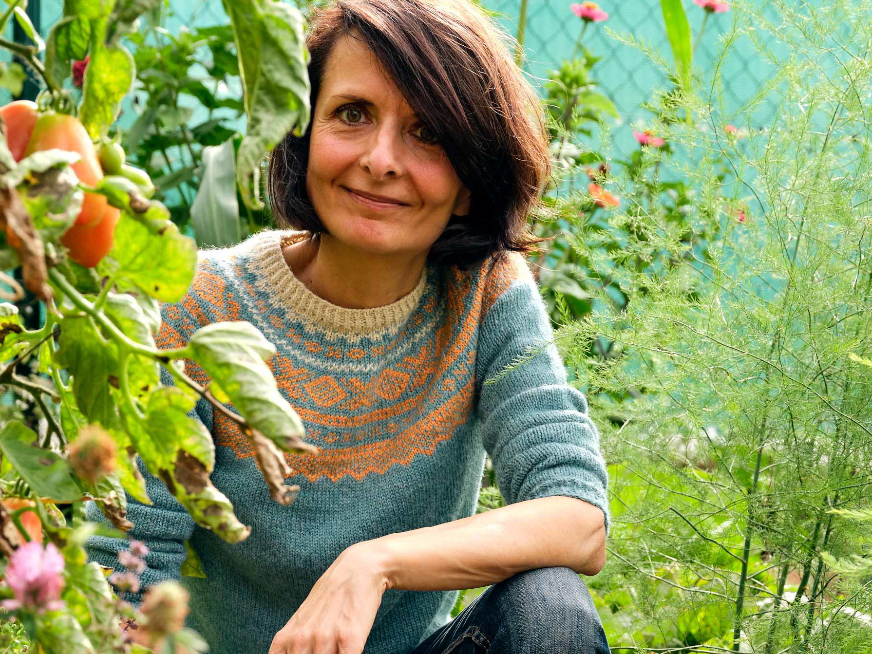 Sue Ivan in ihrem&nbsp;ihren artenreichen Garten-Dschungel