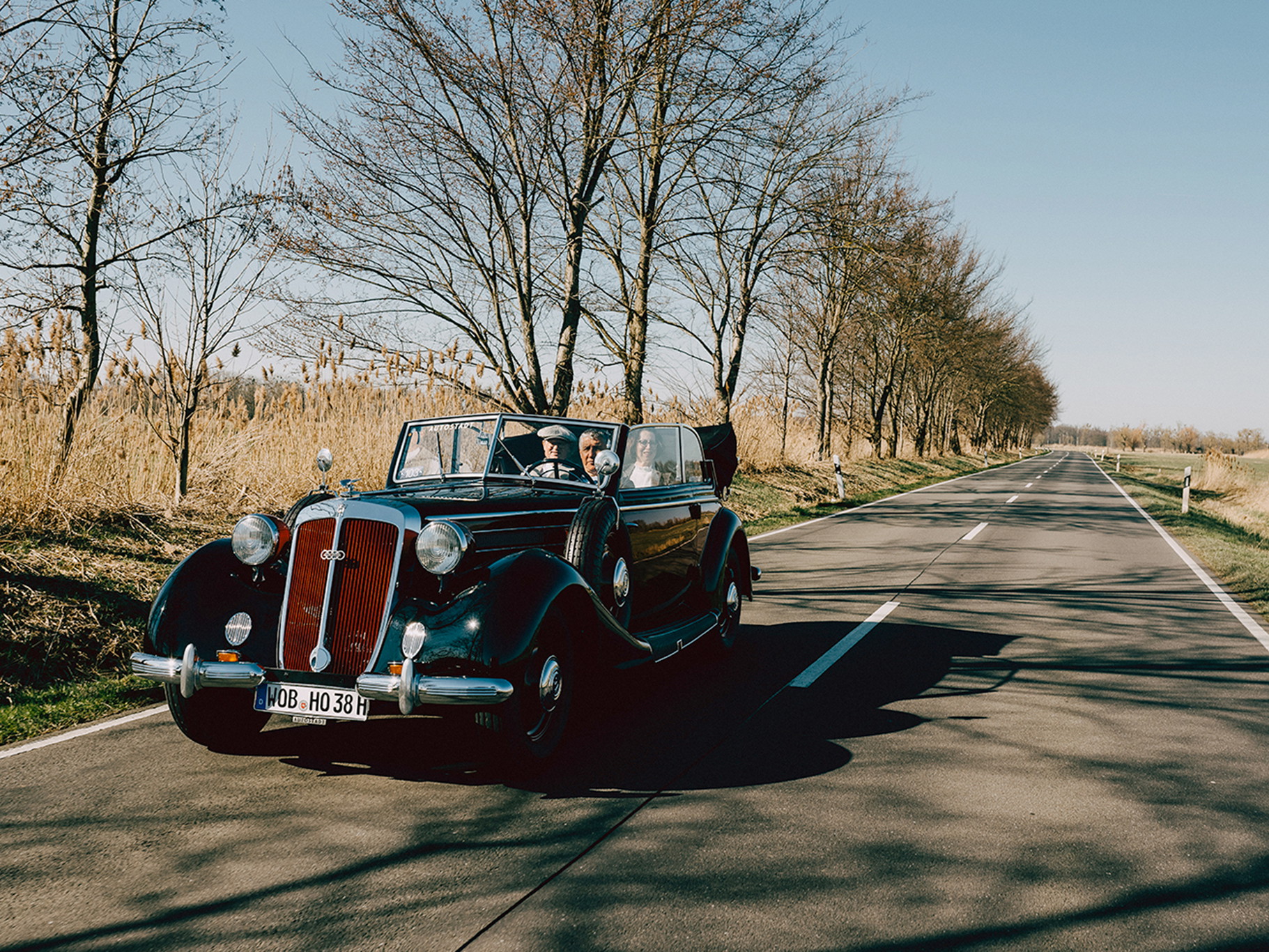 Auf Zeitreise mit dem Oldtimer.