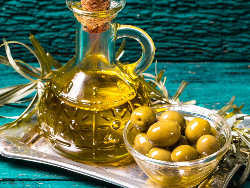 Extra&nbsp;virgin olive oil&nbsp;is&nbsp;often considered to be the healthiest type of olive oil