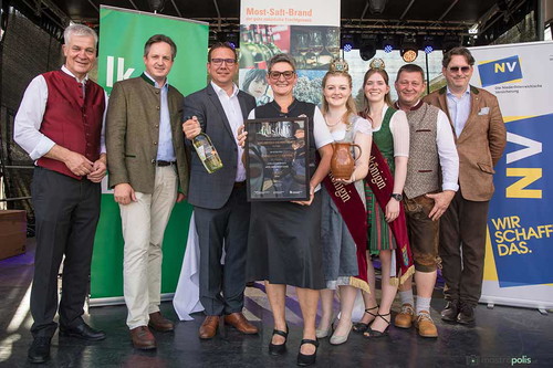 Die Falstaff NÖ-Most-Trophy&nbsp;anlässlich des »100-Jahre-Niederösterreich«-Jubiläums.