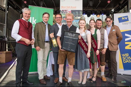 Die Falstaff NÖ-Most-Trophy&nbsp;anlässlich des »100-Jahre-Niederösterreich«-Jubiläums.