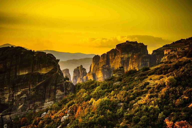 The mountainous region of Thessaly is home to the rose-scented variety of Limniona.