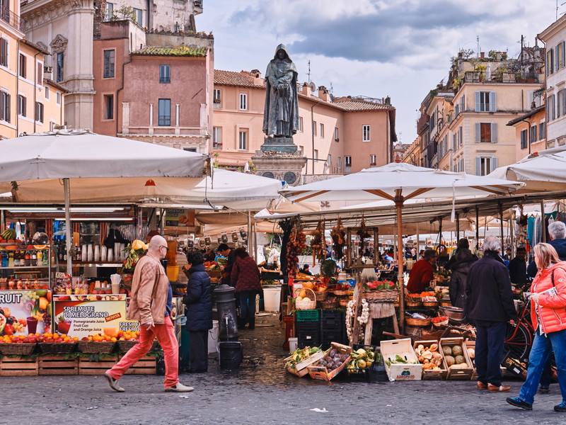 Explore the best food markets in Rome.