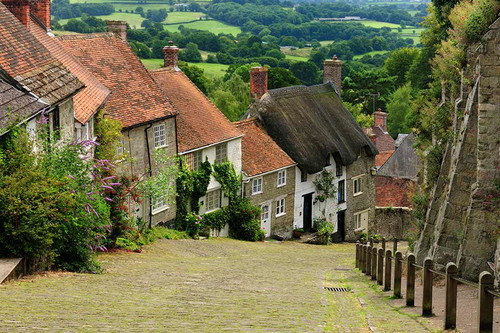 Der «Gold Hill» im englischen&nbsp;Shaftesbury könnte&nbsp;auch direkt einem «Harry Potter»-Film entsprungen sein. In diesem Ranking auf Platz 8.