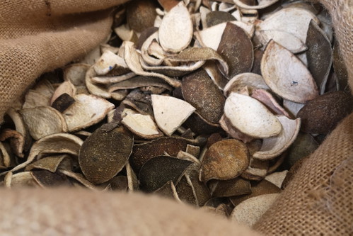 The orange peels are dried in the sun.