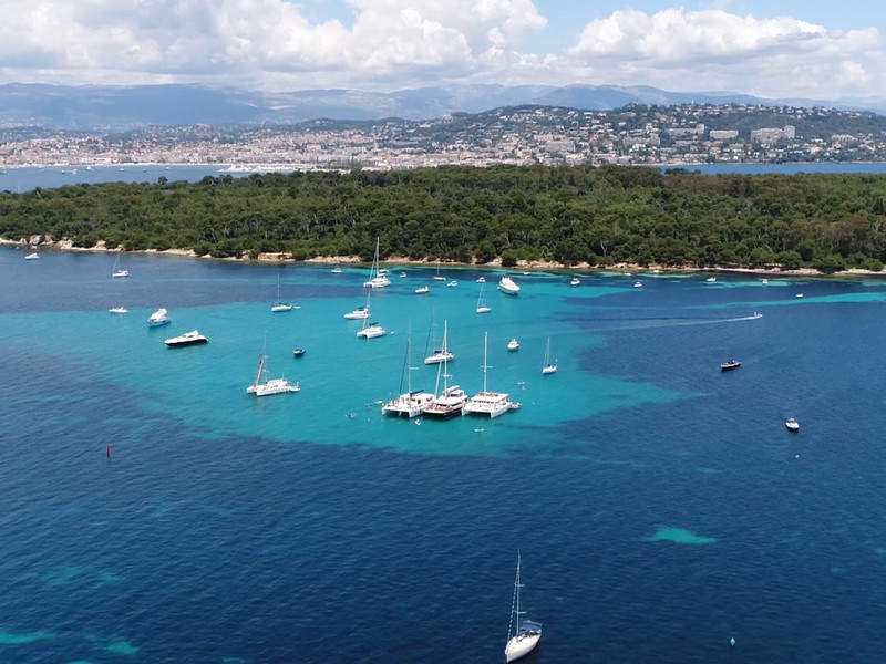 Ile Sainte Marguerite, Cannes is the perfect place to eat by the sea.