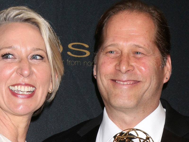 Chef David Kinch and&nbsp;Gabrielle Hamilton with their Emmy Award in 2016.